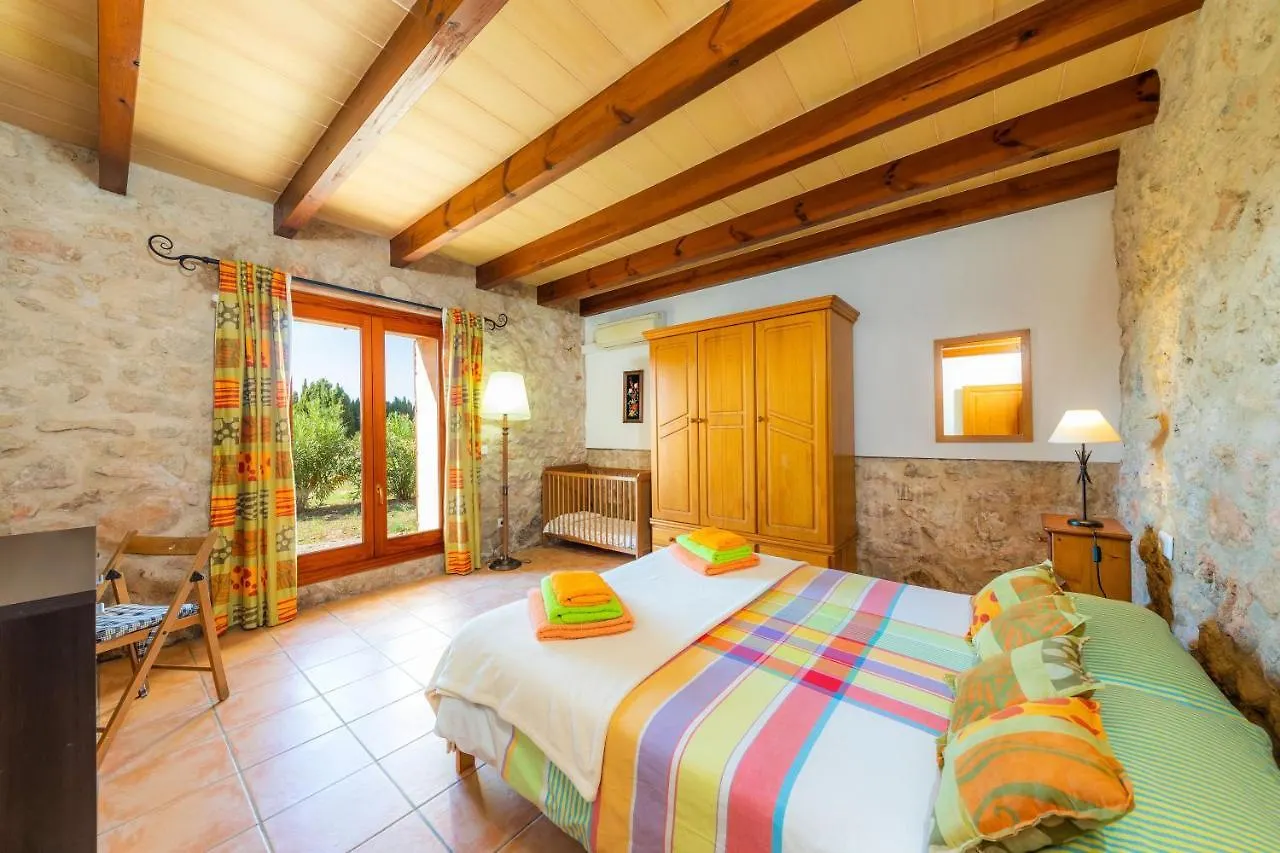 Can Sua Arta 0*,  Spain
